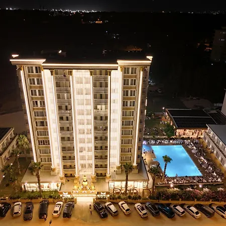 Hotel Lara Garden 4*