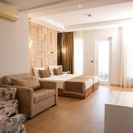 Lara Garden Hotel 4*