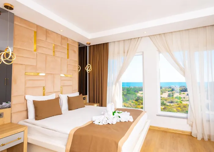 Lara Garden 4*
