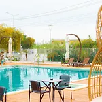 فندق Lara Garden 4*