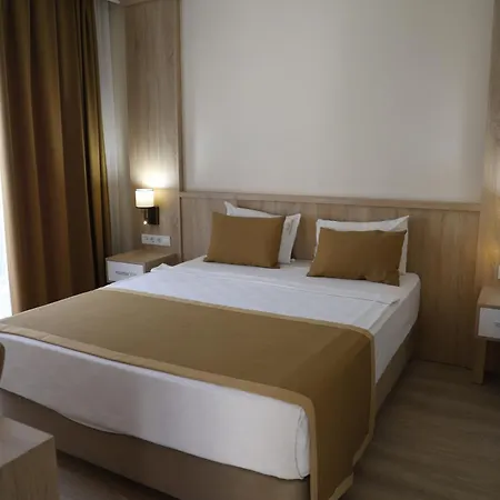 Hotel Lara Garden Butik 2*